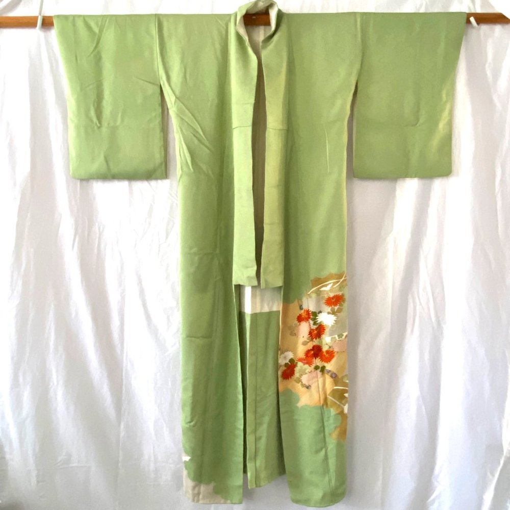Vintage Japanese Silk Tomasode Kimono - Sage green w/ Traditional Kiku Design